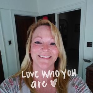 Meet your Posher, Christy